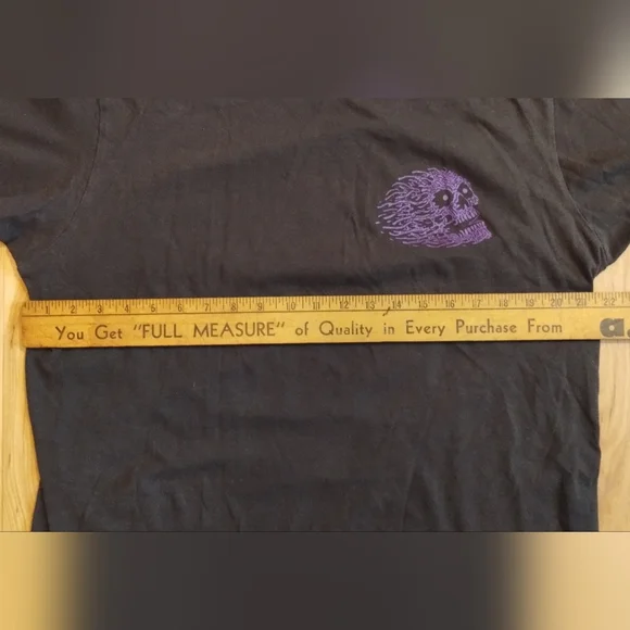 Liquid Death "Death Wolf" T-shirt - Picture 6 of 7